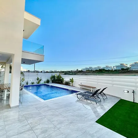 Villa Sol E Mar 2 Paralimni